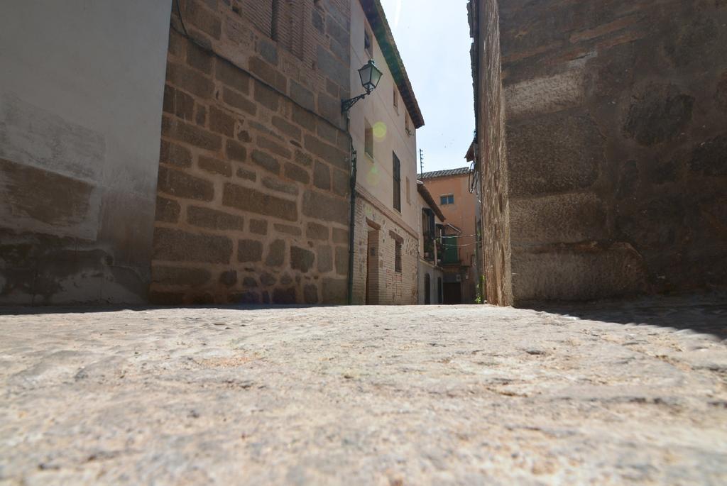Apartamentos La Casa Del Grial Toledo Luaran gambar