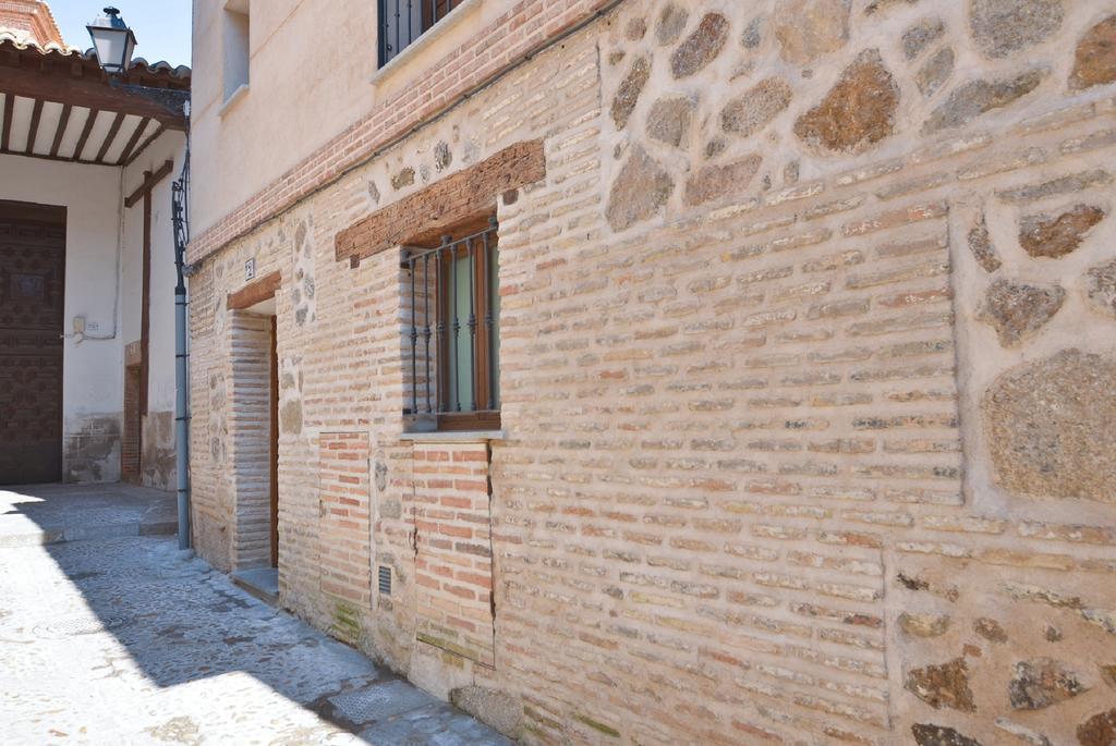 Apartamentos La Casa Del Grial Toledo Luaran gambar