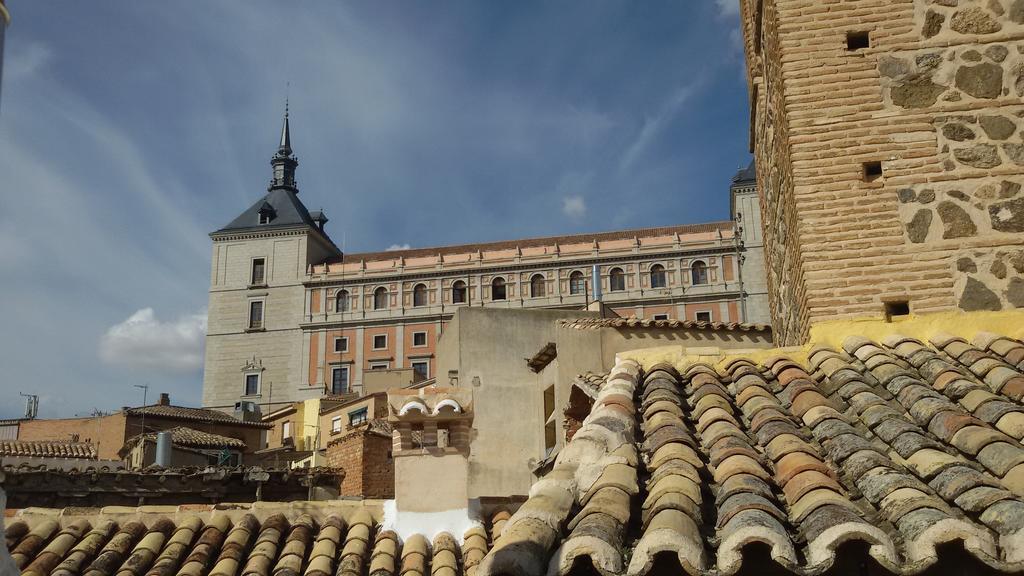 Apartamentos La Casa Del Grial Toledo Luaran gambar