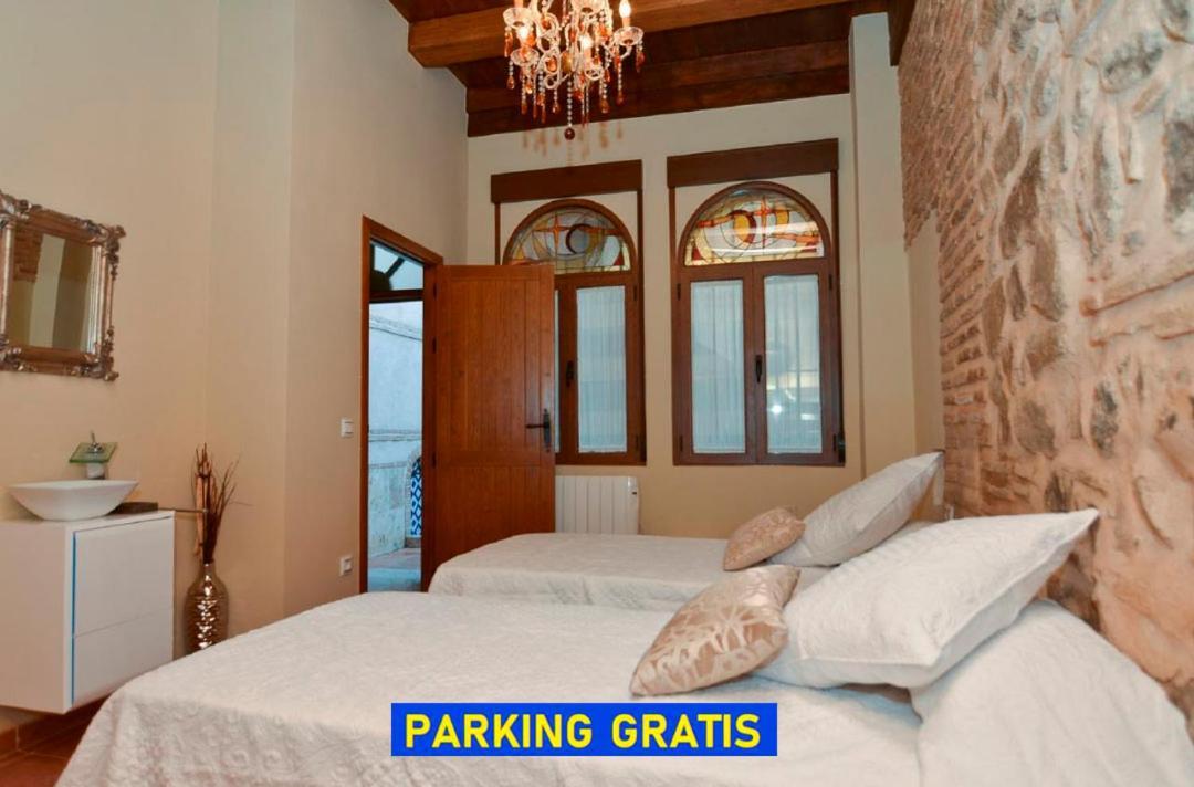Apartamentos La Casa Del Grial Toledo Luaran gambar