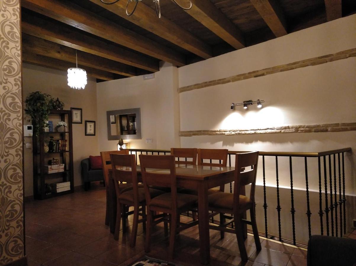 Apartamentos La Casa Del Grial Toledo Luaran gambar