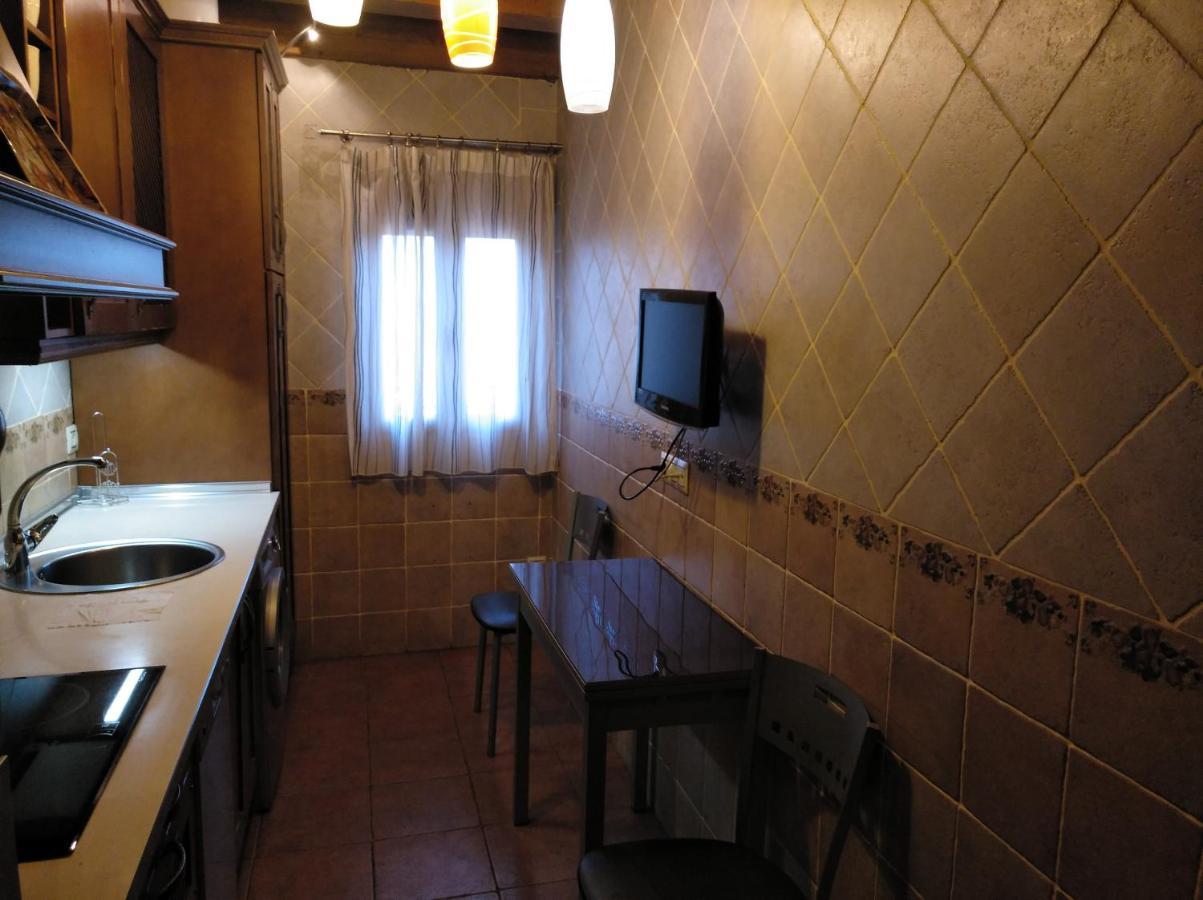 Apartamentos La Casa Del Grial Toledo Luaran gambar